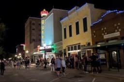 Starry Night: Downtown Bryan on Main St, 2nd floor, King Bed - Image 4