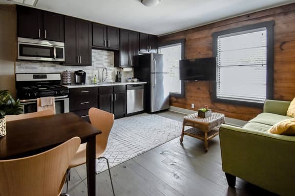 Sully's Loft - Image 1